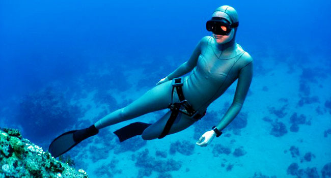 scuba diving gear: Underwater Vision