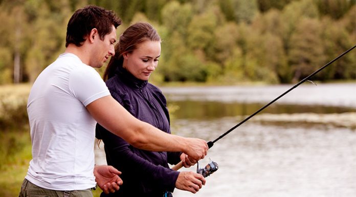 Learn How to Set up a Fishing Pole: 8 Simple Steps! Learn How to Set Up a Fishing Pole in 8 Steps