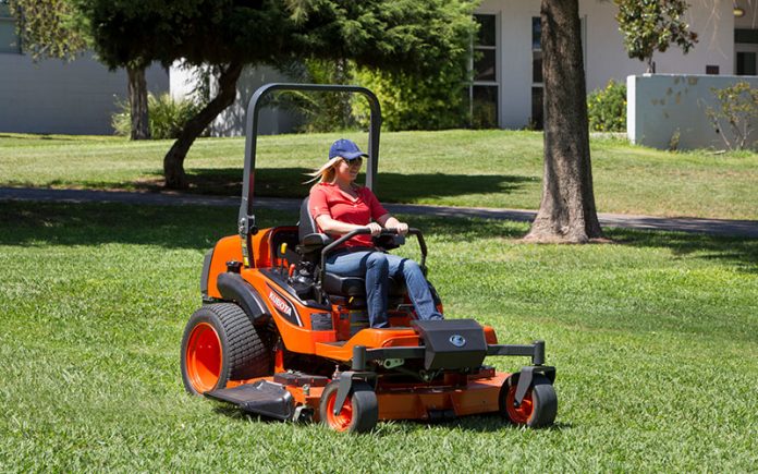 what kind of oil for lawn mower: A Guide To Choosing Lawn Mower Fuels