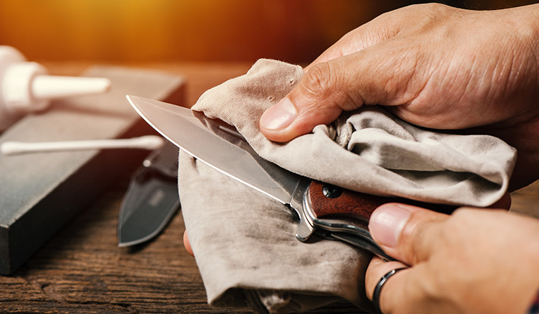 belt sander for knife making: 