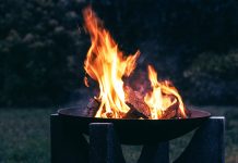 How to Light a Fire Pit the Caveman Way how to light a fire pit: How To Light A Fire Pit In 3 Primitive Ways